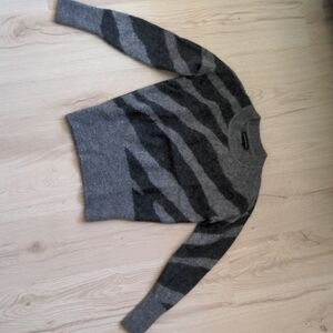 Banana Republic Charcoal Knit Sweater
